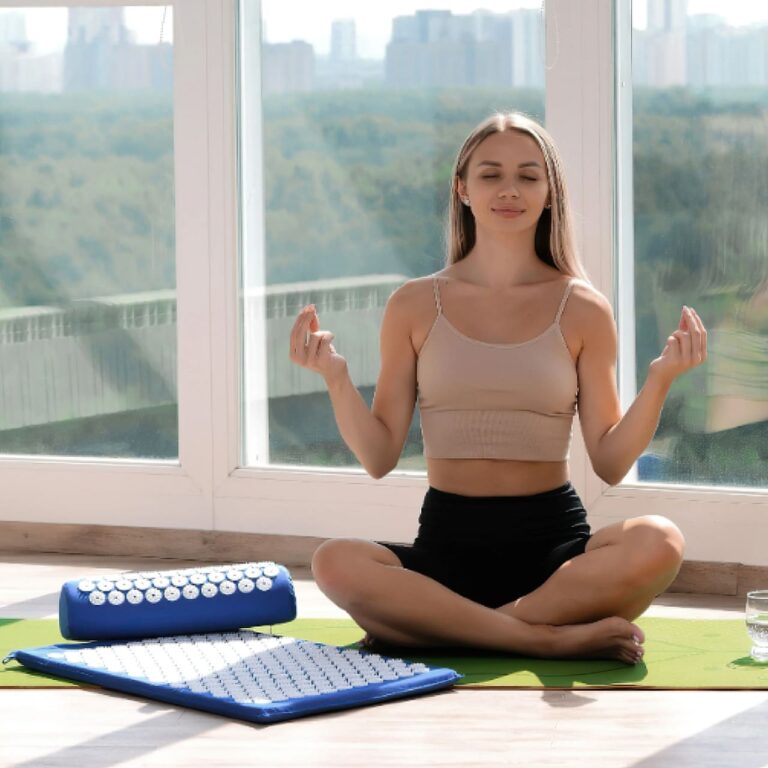 Помогает расслабится